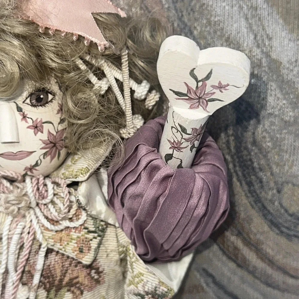 Vlasta Art Doll Pat Thompson 1986 Signed 18